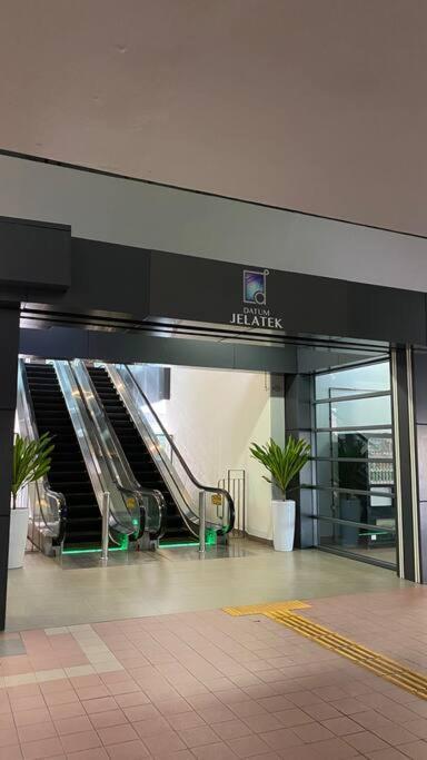 10Mins To Klcc W Lrt+Mall+Netflix Muji Urban 吉隆坡 外观 照片