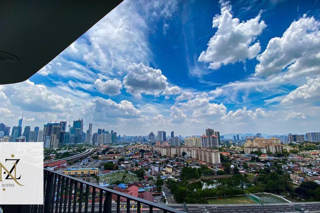10Mins To Klcc W Lrt+Mall+Netflix Muji Urban 吉隆坡 外观 照片